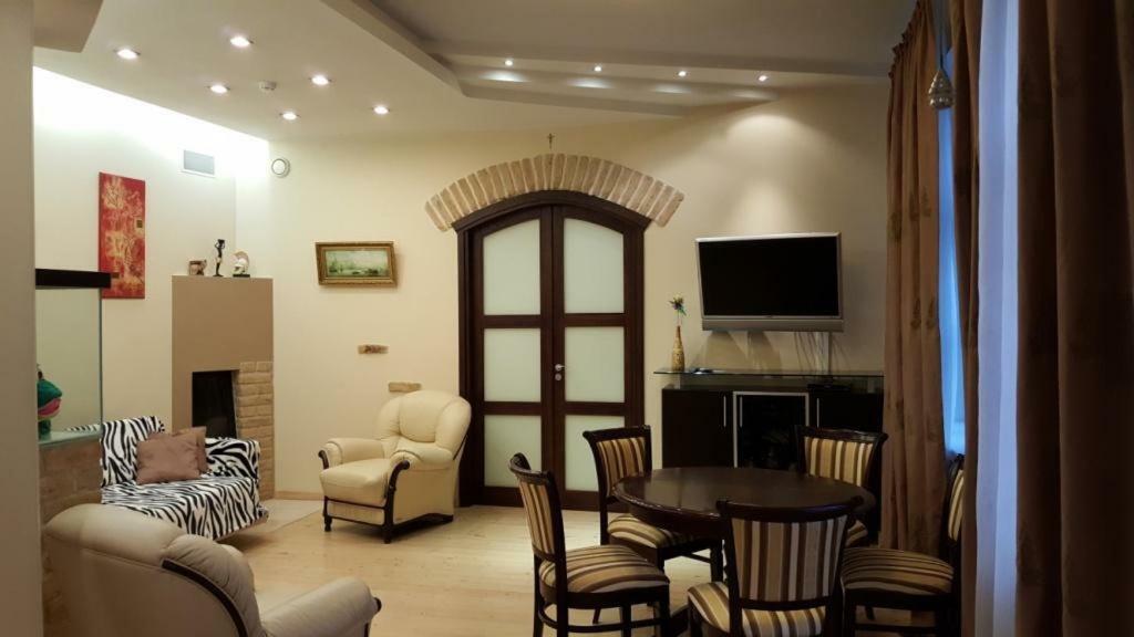 Asmenos Apartamentai Вильнюс Экстерьер фото